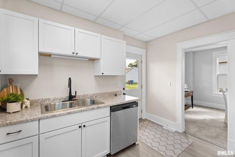 Tiny photo for 2326 5TH Street, Moline, IL 61265 (MLS # QC4267795)