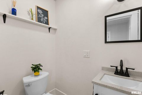 Tiny photo for 2326 5TH Street, Moline, IL 61265 (MLS # QC4267795)