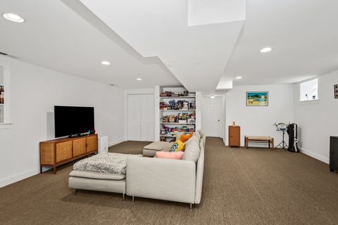 Tiny photo for 1460 Dewey Avenue, Evanston, IL 60201 (MLS # 12574277)