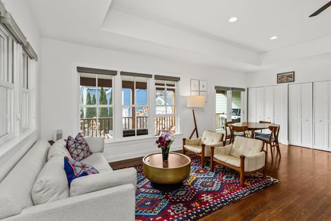 Tiny photo for 1460 Dewey Avenue, Evanston, IL 60201 (MLS # 12574277)