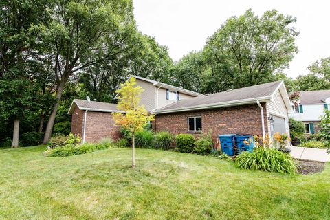 Tiny photo for 5 Inverness Drive, Bourbonnais, IL 60914 (MLS # 12499897)