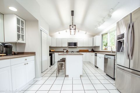 Tiny photo for 5 Inverness Drive, Bourbonnais, IL 60914 (MLS # 12499897)