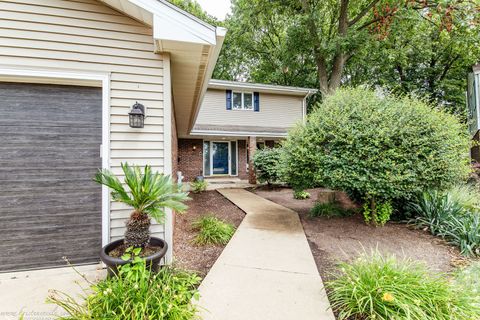 Tiny photo for 5 Inverness Drive, Bourbonnais, IL 60914 (MLS # 12499897)