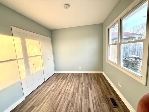 Tiny photo for 5522 W Celebrity Circle, Hanover Park, IL 60133 (MLS # 12597217)