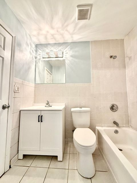 Tiny photo for 5522 W Celebrity Circle, Hanover Park, IL 60133 (MLS # 12597217)