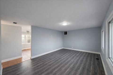 Tiny photo for 5522 W Celebrity Circle, Hanover Park, IL 60133 (MLS # 12597217)