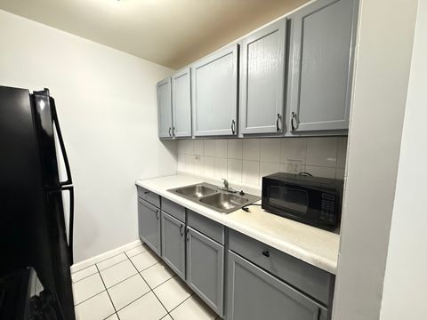 Tiny photo for 600 Mesa Drive #104, Hoffman Estates, IL 60169 (MLS # 12503773)