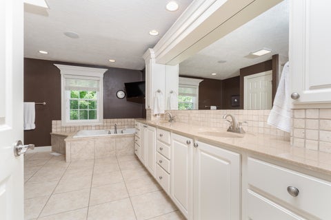 Tiny photo for 15 Strawberry Road, Bloomington, IL 61704 (MLS # 12716096)