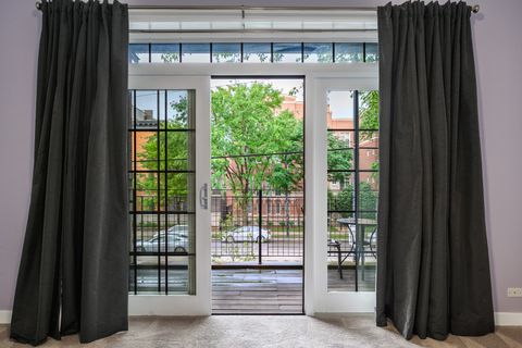 Tiny photo for 3844 N Ashland Avenue #21, Chicago, IL 60613 (MLS # 12480661)