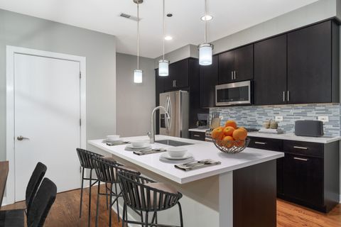 Tiny photo for 3844 N Ashland Avenue #21, Chicago, IL 60613 (MLS # 12480661)