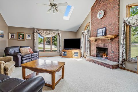 Tiny photo for 705 Ridgefield Road, New Lenox, IL 60451 (MLS # 12657896)