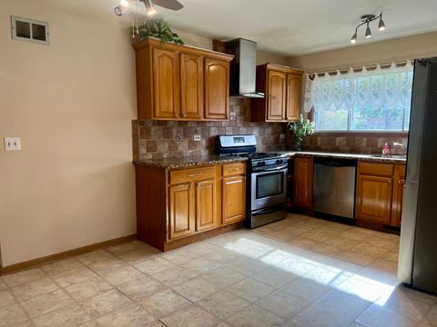 Tiny photo for 134 Virginia Court, Streamwood, IL 60107 (MLS # 12492582)
