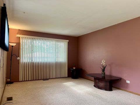 Tiny photo for 134 Virginia Court, Streamwood, IL 60107 (MLS # 12492582)
