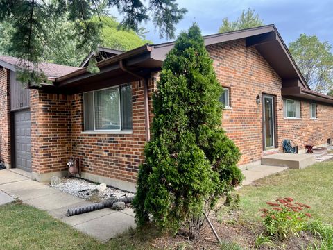 Tiny photo for 134 Virginia Court, Streamwood, IL 60107 (MLS # 12492582)