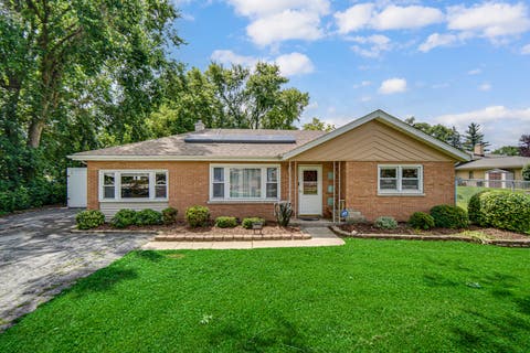 Photo of 7529 W 103rd Street, Palos Hills, IL 60465 (MLS # 12713531)