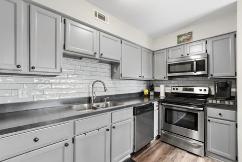 Tiny photo for 9906 Shady Lane #3SW, Orland Park, IL 60462 (MLS # 12604963)