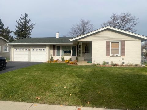 A home in Elk Grove Village