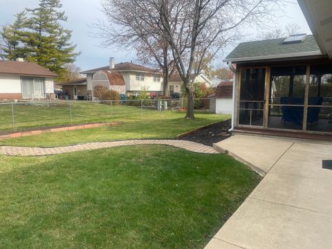 A home in Elk Grove Village