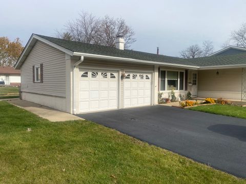 A home in Elk Grove Village