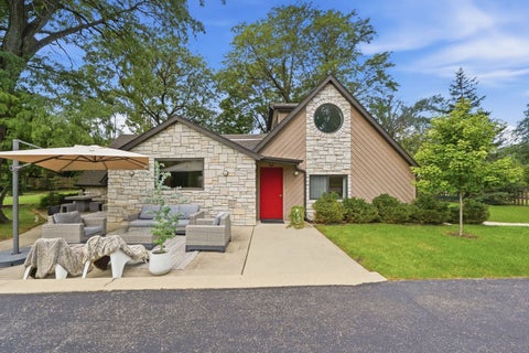 Photo of 843 Cramer Court, Willowbrook, IL 60527 (MLS # 12770483)