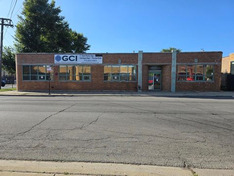North Center Real Estate Market 15 4535 W Addison Street Chicago IL 60641