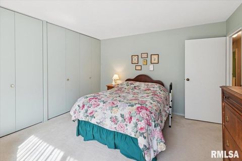 Tiny photo for 1800 7TH Street #2A, East Moline, IL 61244 (MLS # QC4267752)