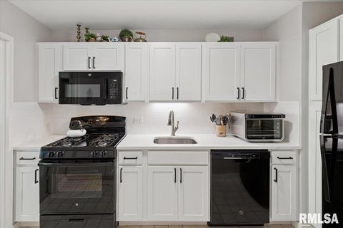 Tiny photo for 1800 7TH Street #2A, East Moline, IL 61244 (MLS # QC4267752)