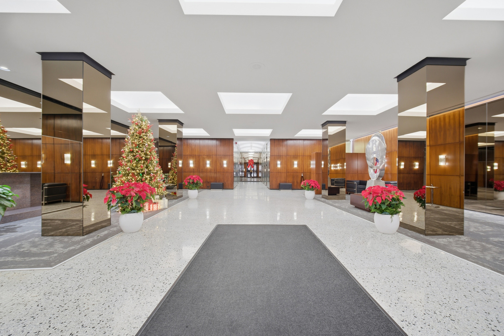 535 N MICHIGAN Avenue 1210