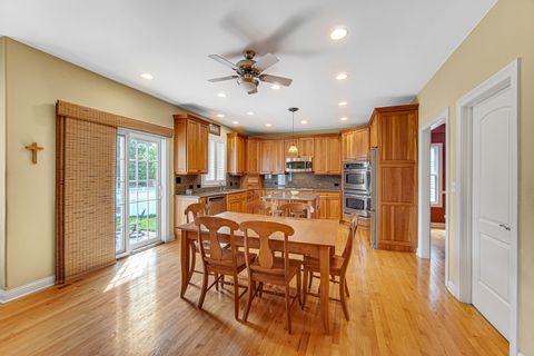 Tiny photo for 445 S Maple Street, Itasca, IL 60143 (MLS # 12639720)