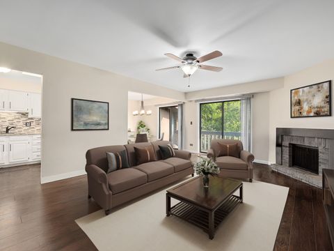 Tiny photo for 1874 Portsmouth Drive #6-6C, Lisle, IL 60532 (MLS # 12434383)