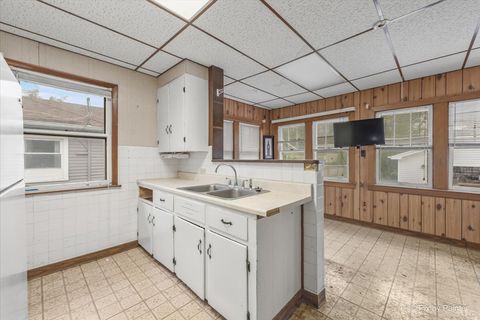 Tiny photo for 217 W School Street, Villa Park, IL 60181 (MLS # 12629280)