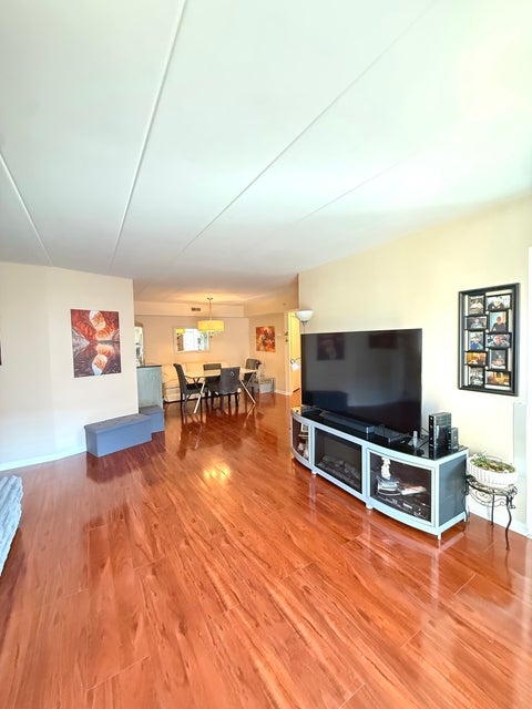 Tiny photo for 9410 Melvina Avenue #2SW, Oak Lawn, IL 60453 (MLS # 12783737)