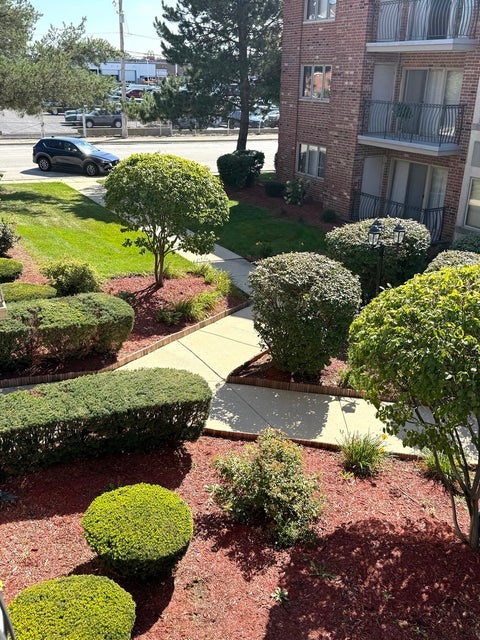 Tiny photo for 9410 Melvina Avenue #2SW, Oak Lawn, IL 60453 (MLS # 12783737)
