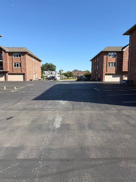Tiny photo for 9410 Melvina Avenue #2SW, Oak Lawn, IL 60453 (MLS # 12783737)