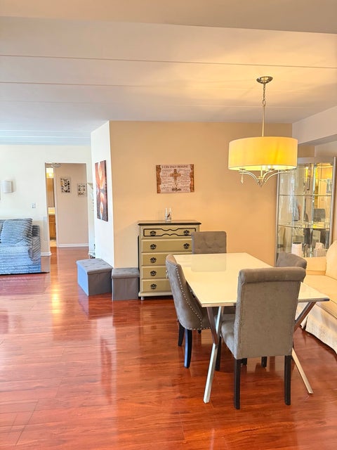 Tiny photo for 9410 Melvina Avenue #2SW, Oak Lawn, IL 60453 (MLS # 12783737)