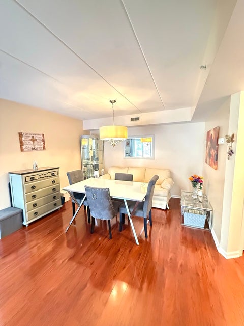 Tiny photo for 9410 Melvina Avenue #2SW, Oak Lawn, IL 60453 (MLS # 12783737)