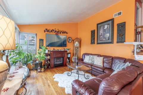 Tiny photo for 1110 Itasca Street, Bensenville, IL 60106 (MLS # 12495088)