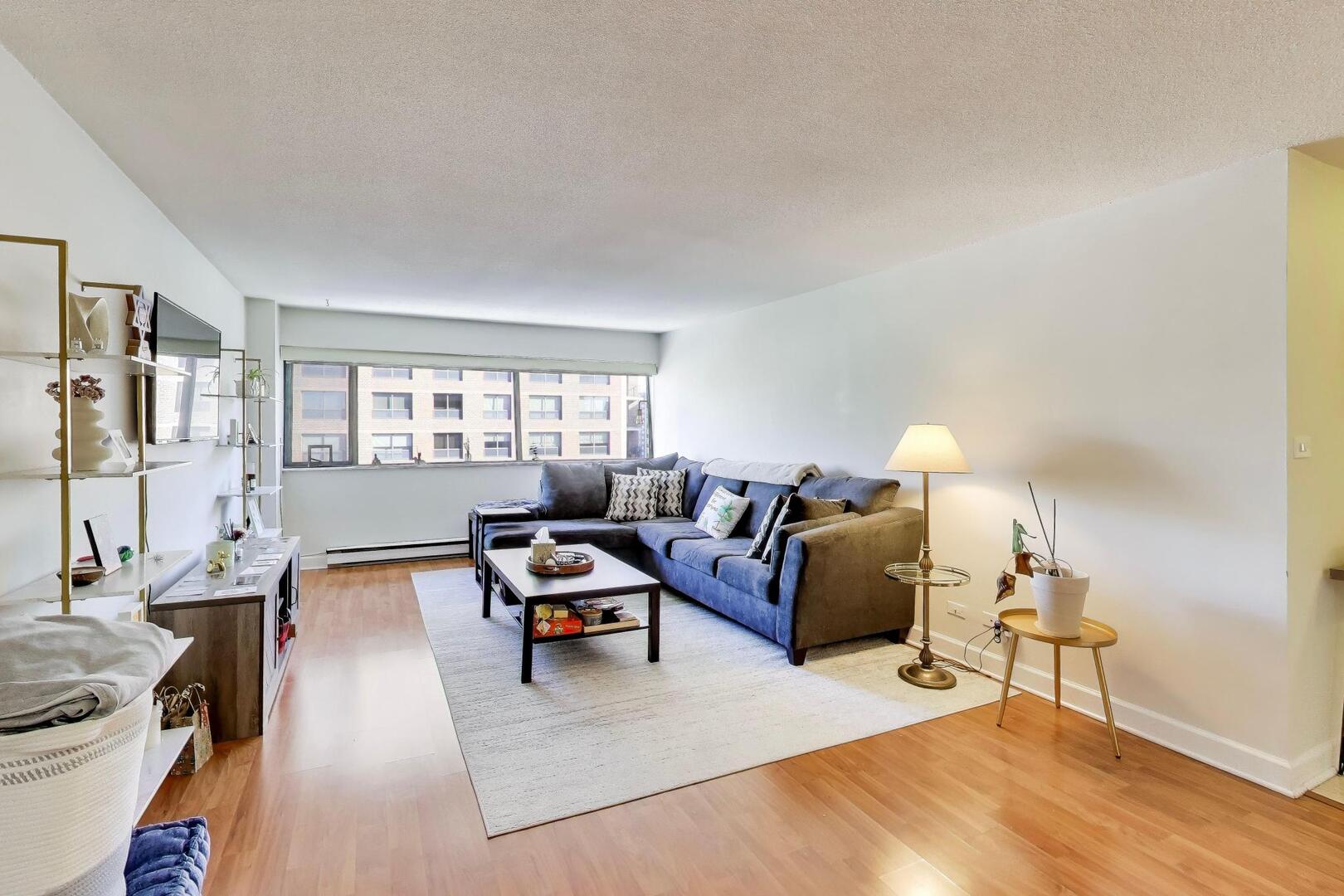 1415 N Dearborn Street 17C