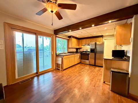 Tiny photo for 421 Standish Court, Bolingbrook, IL 60440 (MLS # 12635177)