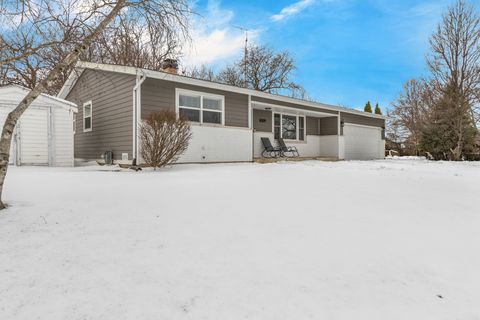 Tiny photo for 4509 Ashley Drive, McHenry, IL 60050 (MLS # 12600169)