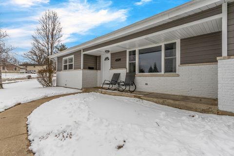 Tiny photo for 4509 Ashley Drive, McHenry, IL 60050 (MLS # 12600169)