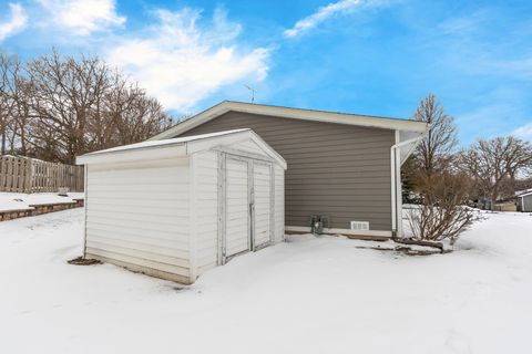 Tiny photo for 4509 Ashley Drive, McHenry, IL 60050 (MLS # 12600169)