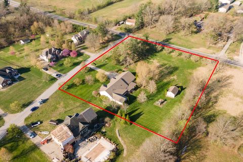 Tiny photo for 1410 Bradford Lane, Carbondale, IL 62901 (MLS # EB459431)