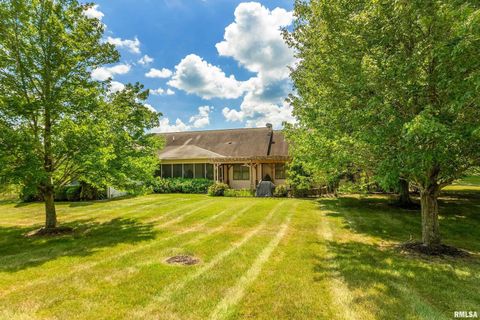 Tiny photo for 1410 Bradford Lane, Carbondale, IL 62901 (MLS # EB459431)