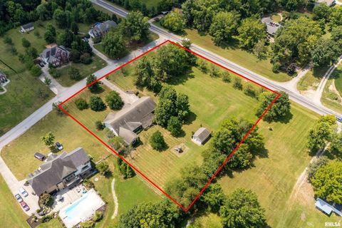 Tiny photo for 1410 Bradford Lane, Carbondale, IL 62901 (MLS # EB459431)