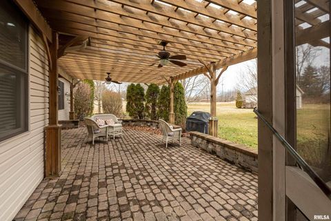 Tiny photo for 1410 BRADFORD Lane, Carbondale, IL 62901 (MLS # EB459431)