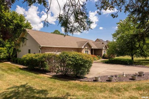 Tiny photo for 1410 BRADFORD Lane, Carbondale, IL 62901 (MLS # EB459431)