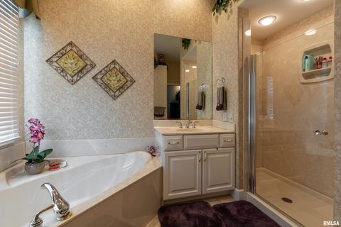 Tiny photo for 1410 Bradford Lane, Carbondale, IL 62901 (MLS # EB459431)