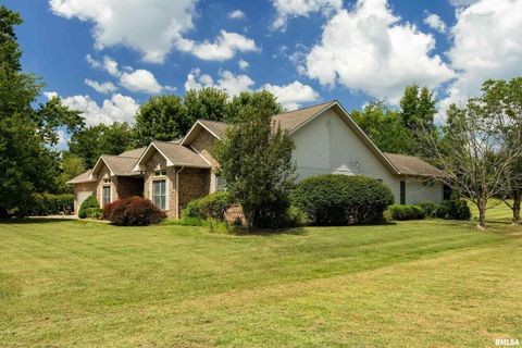 Tiny photo for 1410 Bradford Lane, Carbondale, IL 62901 (MLS # EB459431)