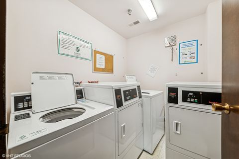 Tiny photo for 1717 W Crystal Lane #701, Mount Prospect, IL 60056 (MLS # 12494221)